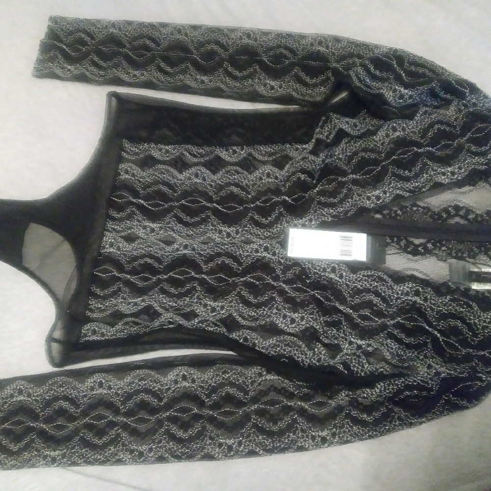 BCBG Top - Picture 3 of 4